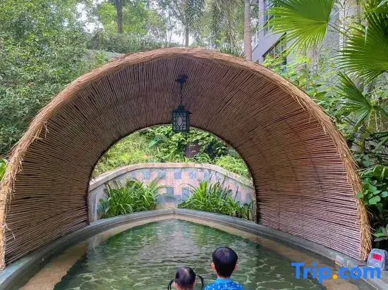Sanying Cloud Water Mountain Spa Resort Villa