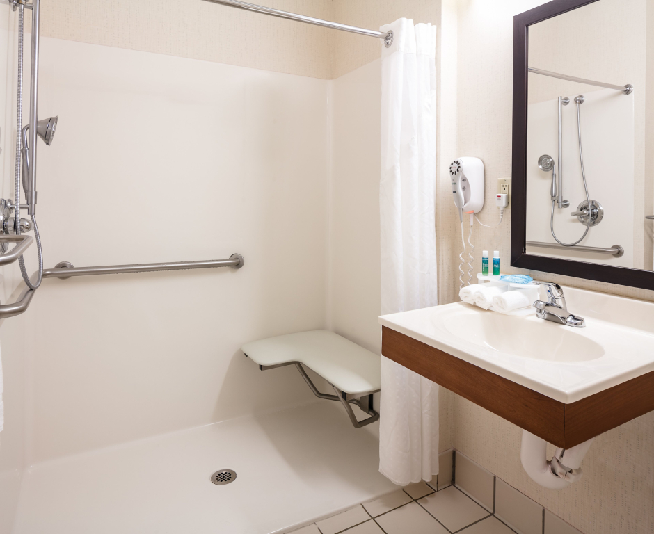 Holiday Inn Express Hotel & Suites Coralville by IHG