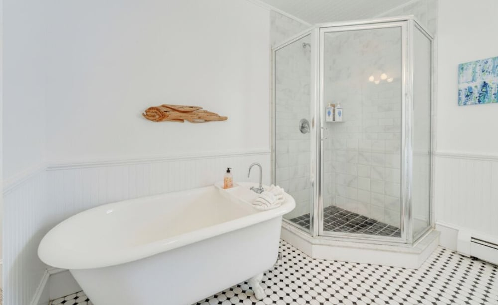 931 Beach Guest House