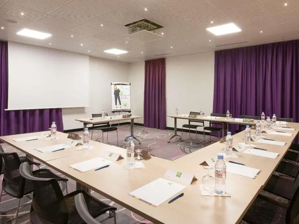 ibis Styles Romans-Valence Gare TGV