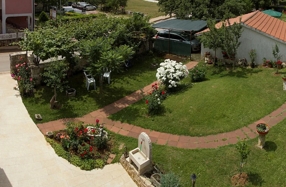 House Bozac