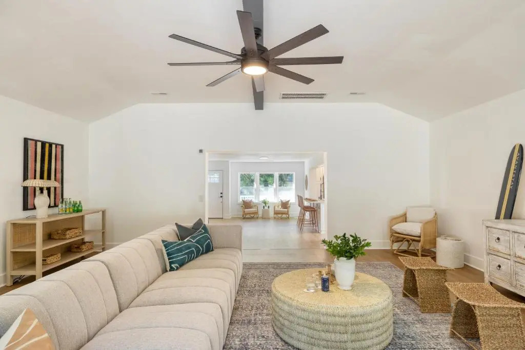 Lumie by Avantstay 5BR Ranch w/ Firepit + Patio