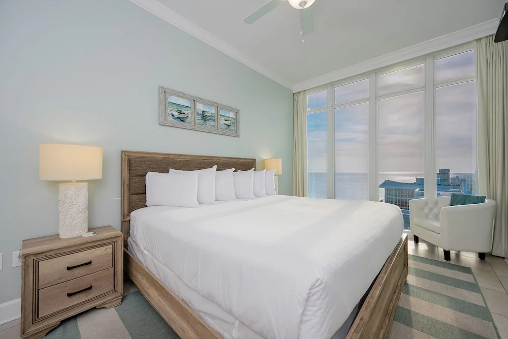 Phoenix Gulf Shores 1901 4 Bedroom Condo