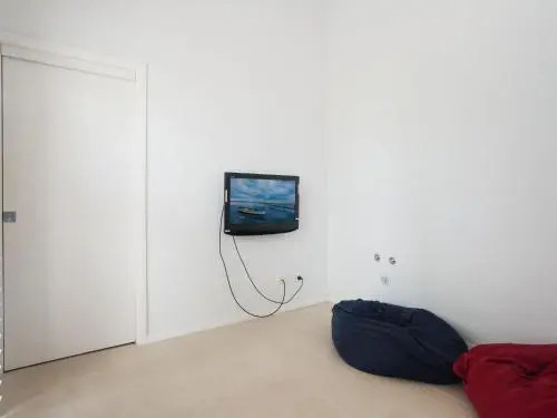 7a Judith Street stunning duplex with ducted air conditioning