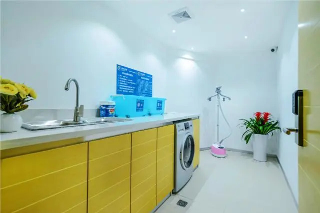City Comfort Inn Chongqing Yangjiaping Walking Street Light Rail Station