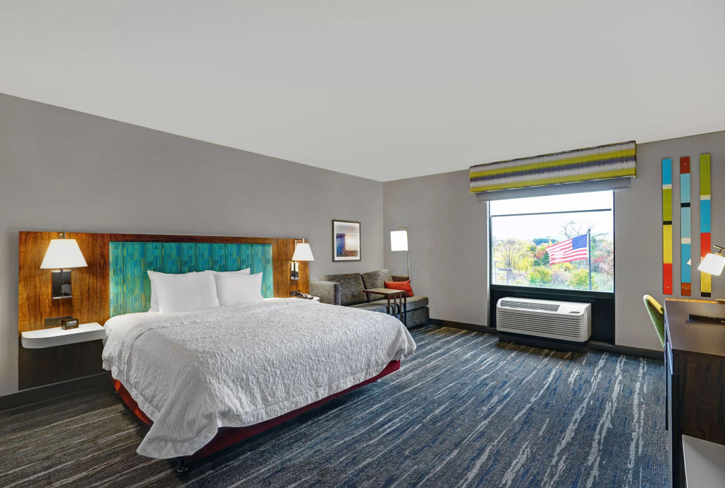 Hampton Inn Utica