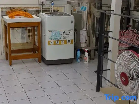 Love Nam Wan Hostel