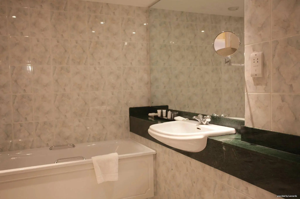 Windmill Village Hotel, Golf Club & Spa, BW Signature Collection