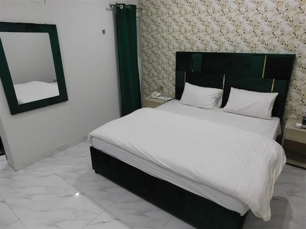Amada Hotel