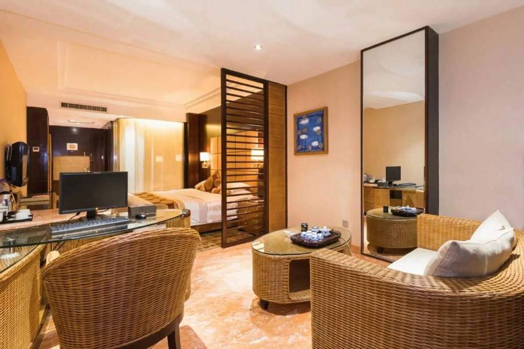 Dapeng Hotel