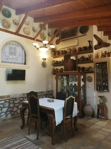 Villa Victoria