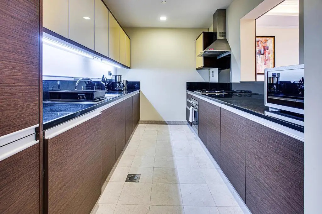 TAJ 5* Palm Jumeirah apartment with beach access