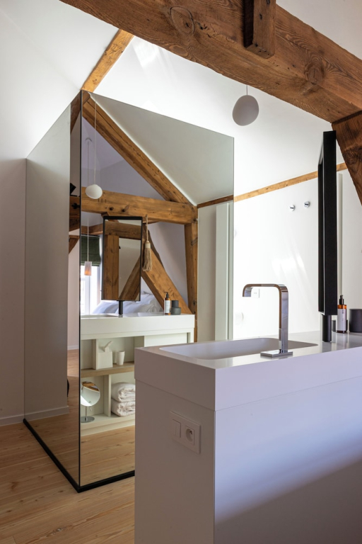 EVERELMUS Boutique Hotel