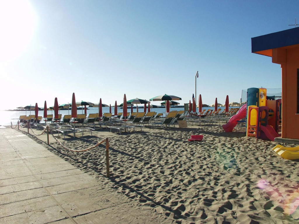 Family Hotel Marina Beach