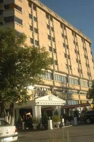 Legacy Gap Hotel