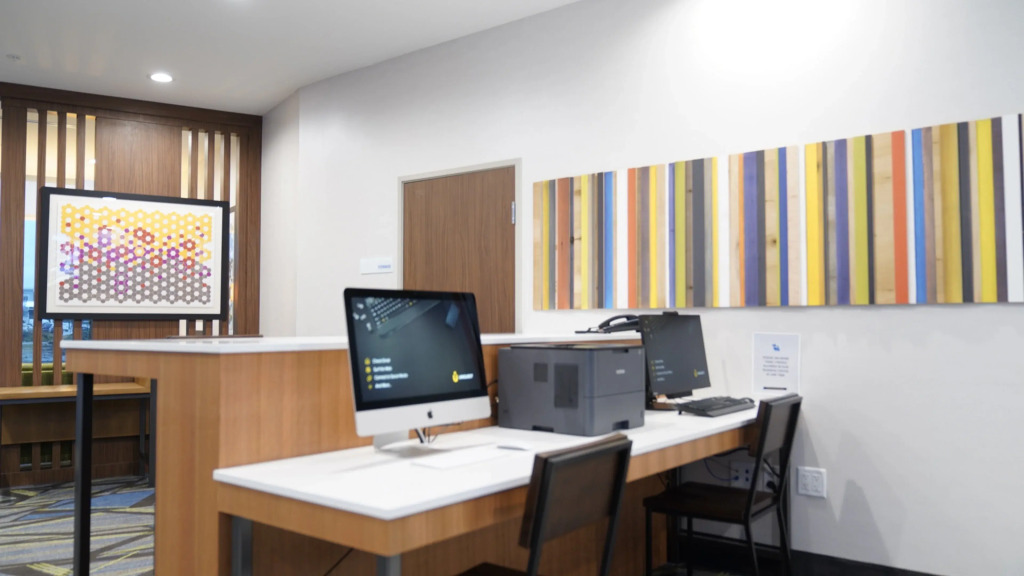Holiday Inn Express & Suites - Dallas Market Center by IHG