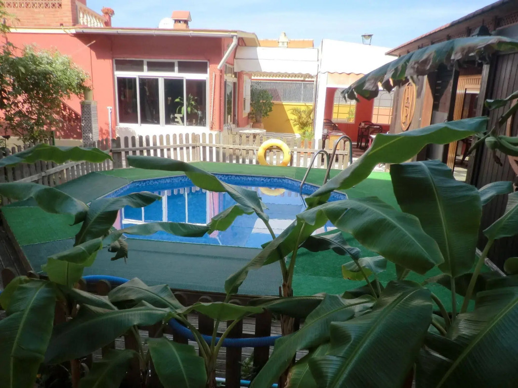 Hostal Alhaja Playa