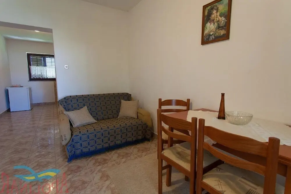 Spacious Apartment With Terrace & Garden Grill