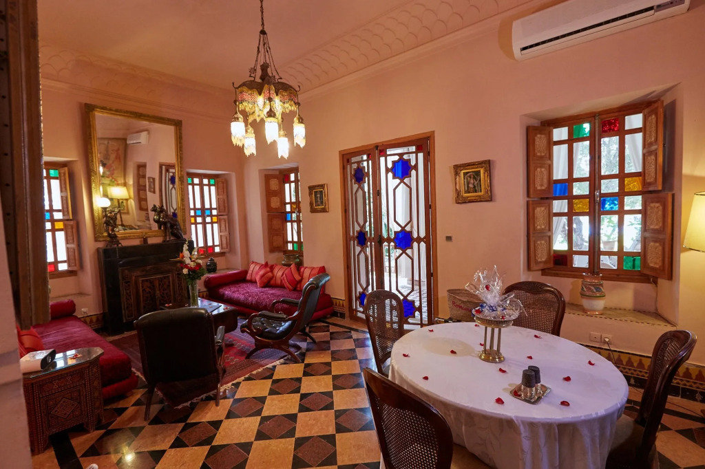 Dar Ayniwen Garden Hotel & Bird Zoo