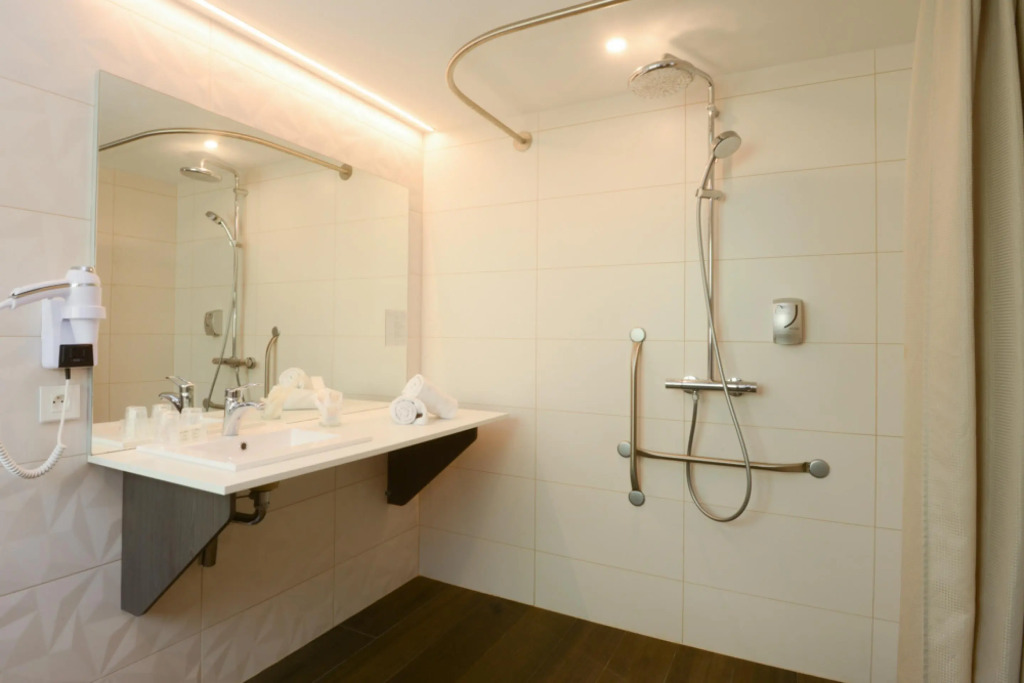 Hotel Arc-En-Ciel Colmar Contact Hotel