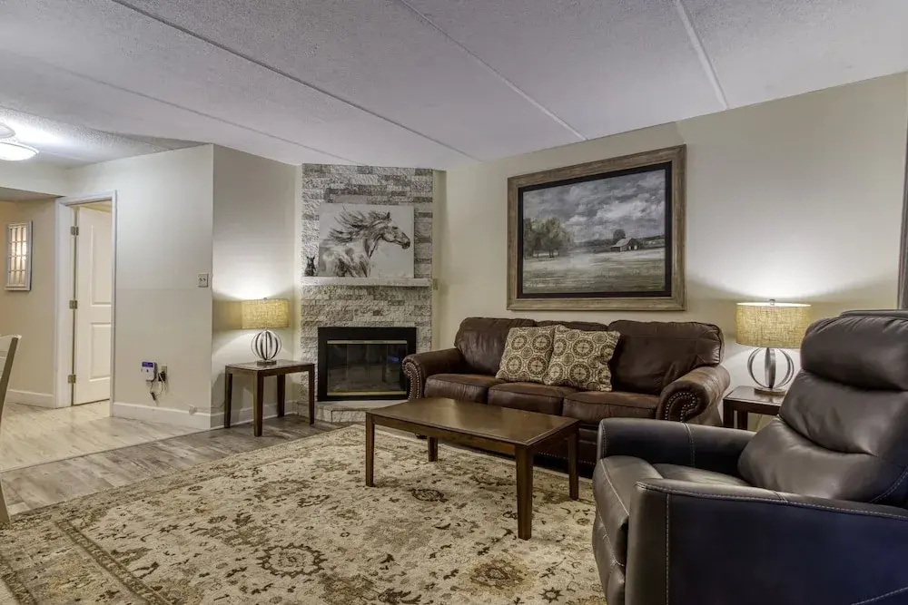 Mountain Splendor 105 - Beautiful Condo In The Heart Of Gatlinburg 1 Bedroom Condo by RedAwning