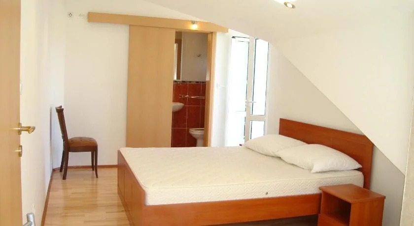 Apartments & Rooms Villa Lucija