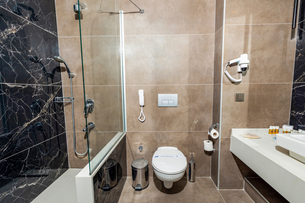 Crystal Centro Pearl Collection - Ultimate All Inclusive