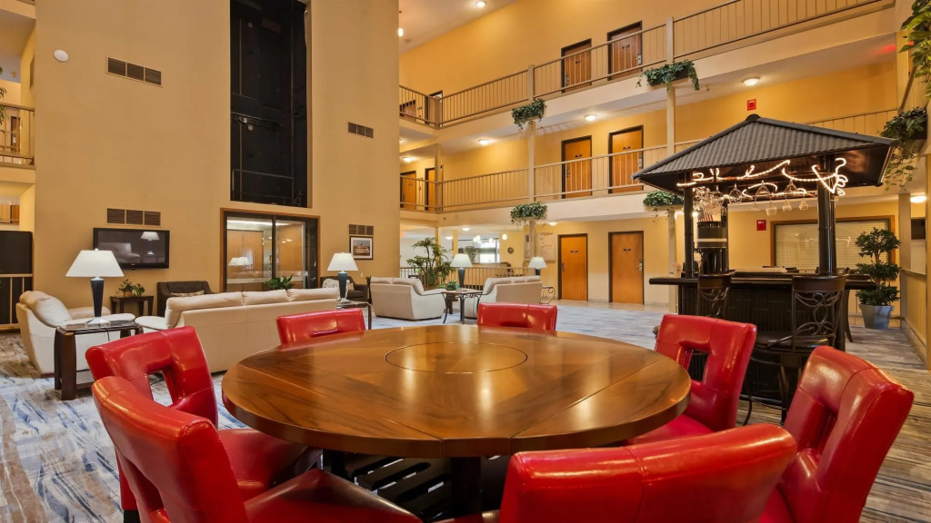 Best Western On the River
