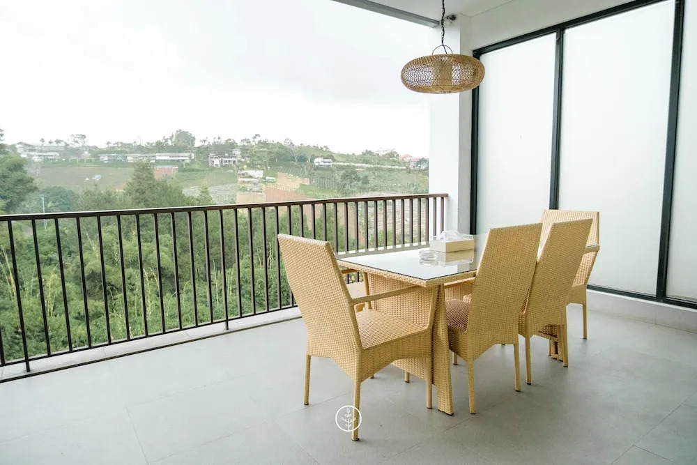 Kamala Villa 10 bedrooms with a private swimming pool
