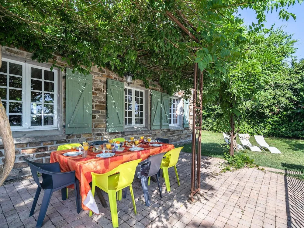 Stone House St Denis with Pool & Views