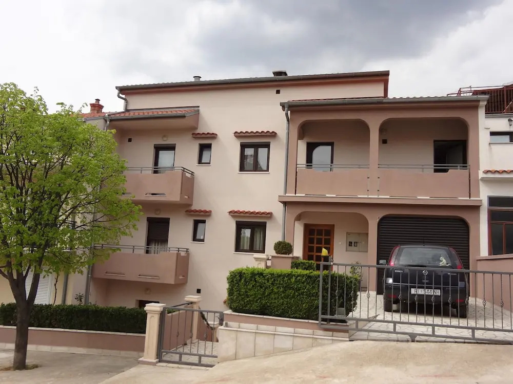 Apartment Milojka