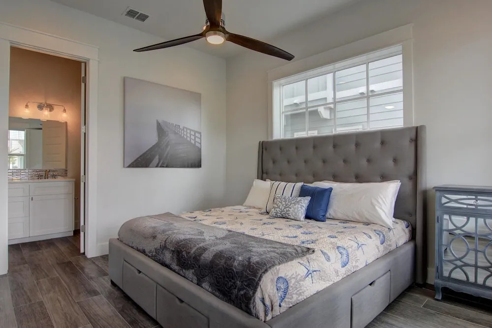 Cinnamon Shore- High Tide 243 HI