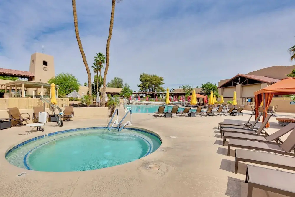 5 Mi to Sun City: Snowbird Rental w/ Pool Access
