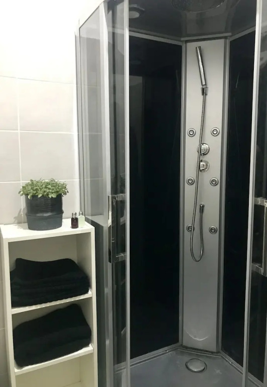 Studio Portes Vieille Ville de Nancy: calme, cosy et lumineux