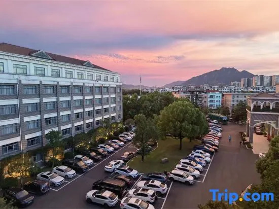 Qingyang Xifeng Hotel