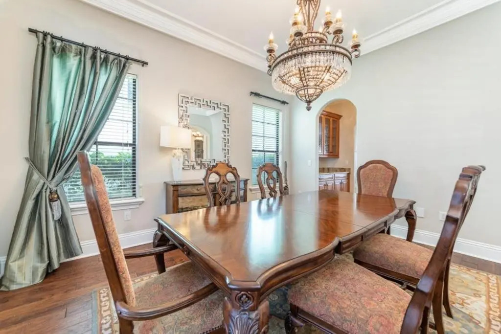 Luxury mansion on golf course at Reunion Resort Orlando 10 minutes from Disney parks - Mansão luxuosa em campo de golfe no Reunion Resort Orlando a 10 minutos dos parques da Disney