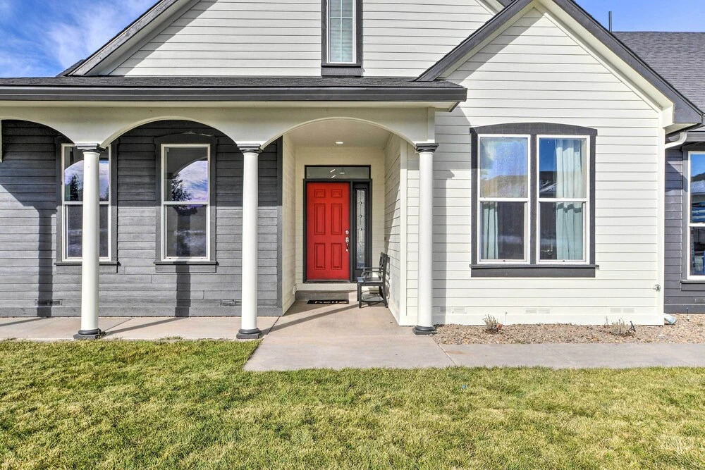 Stylish Klamath Falls Unit < 1/2 Mi to Oit!
