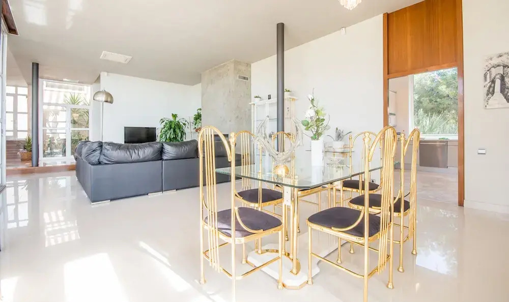 Luxury Beachfront Villa in Tarragona TH 63