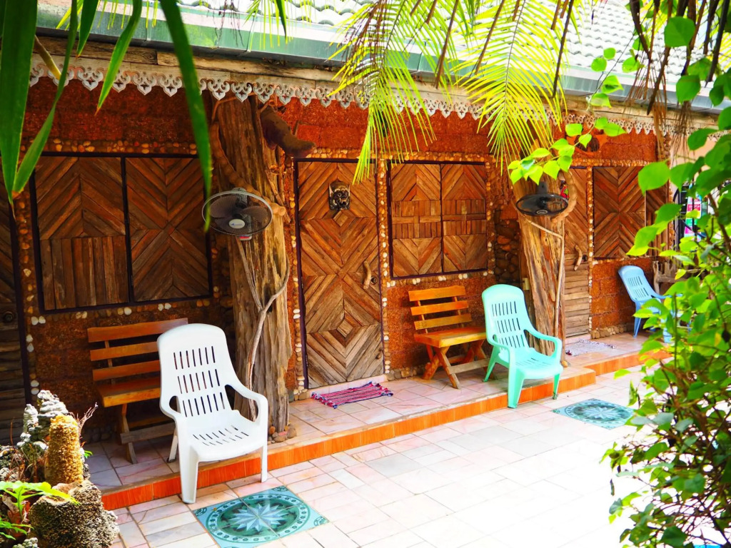 Three J Guesthouse