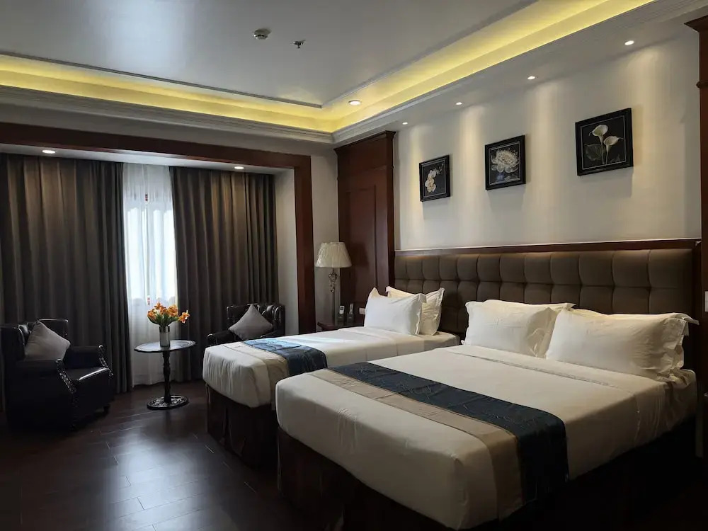 Madison Crown Hotel