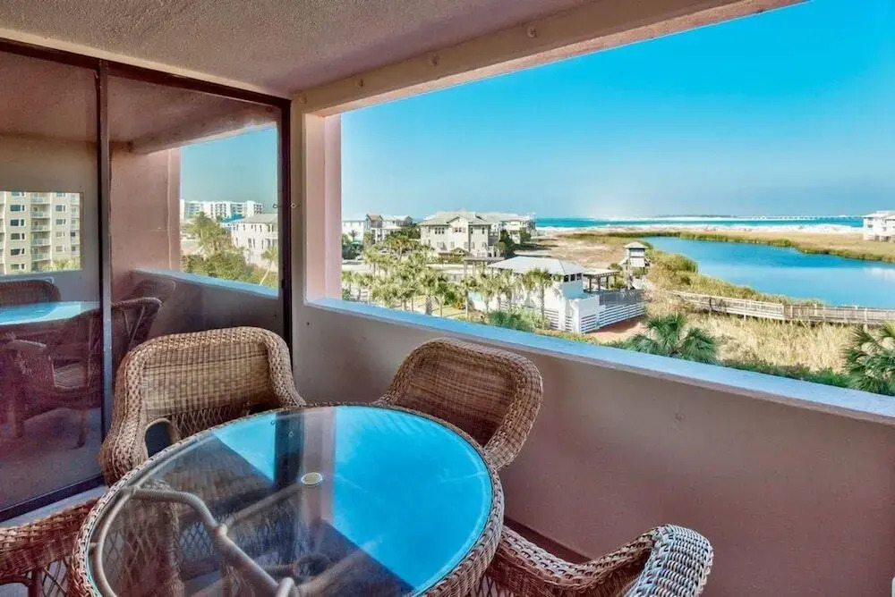 Jetty East Condominiums