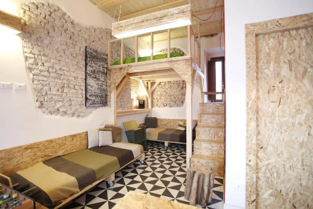 Tiny Apartment Next to Rho Fair Milan with Parking