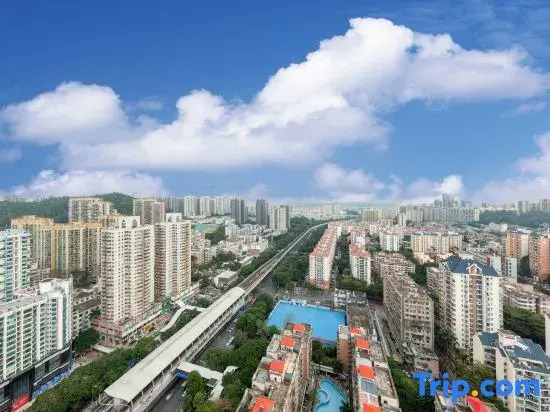 Xing Too Peng Ya Hotel（Buji Da Fen Metro Station Oil Painting Village Store)