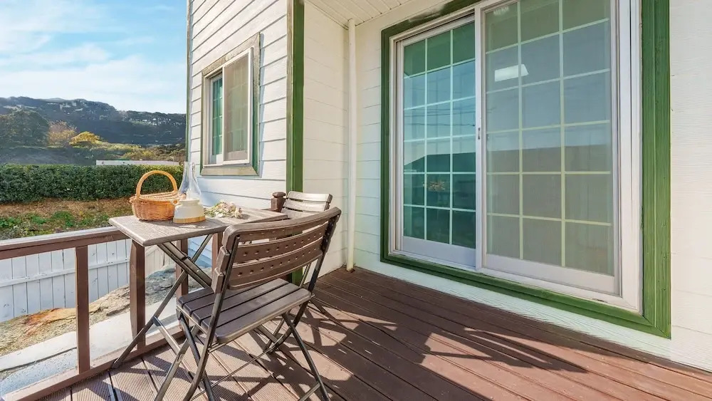 Geoje Peugeot Gomsol Petfriendly Pension