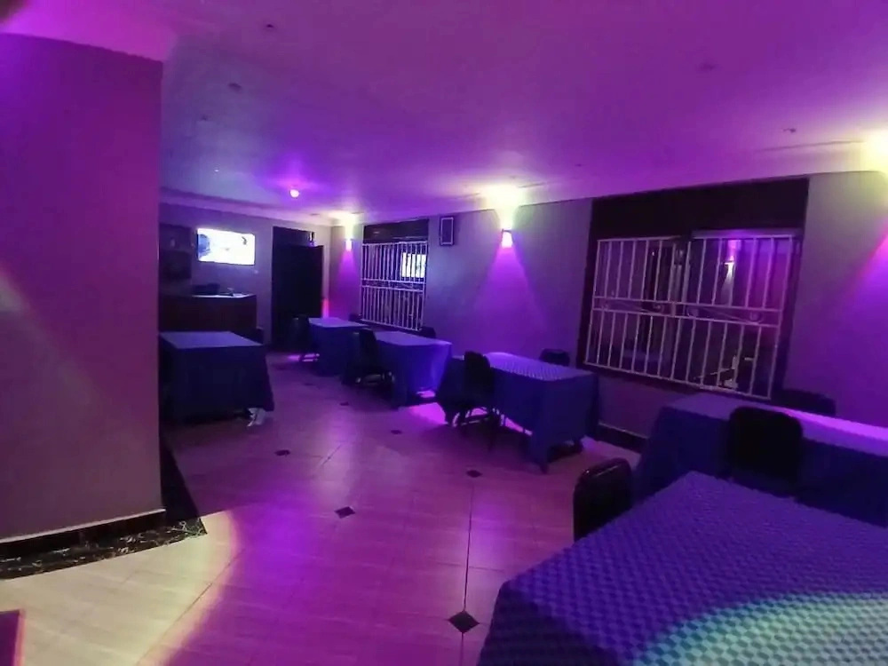 Panda Hotel