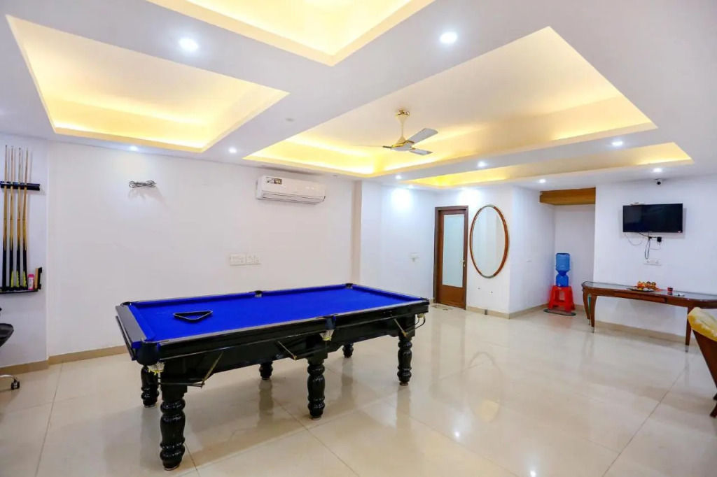 FabHotel Taj Home Stay