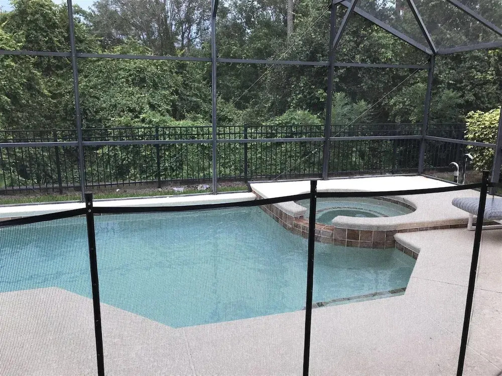 4 Bed And 3 Bath In Perfect Location With Pool By Florida Dream Home