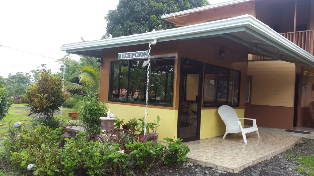 Loma Real Hot Springs Bed & Breakfast