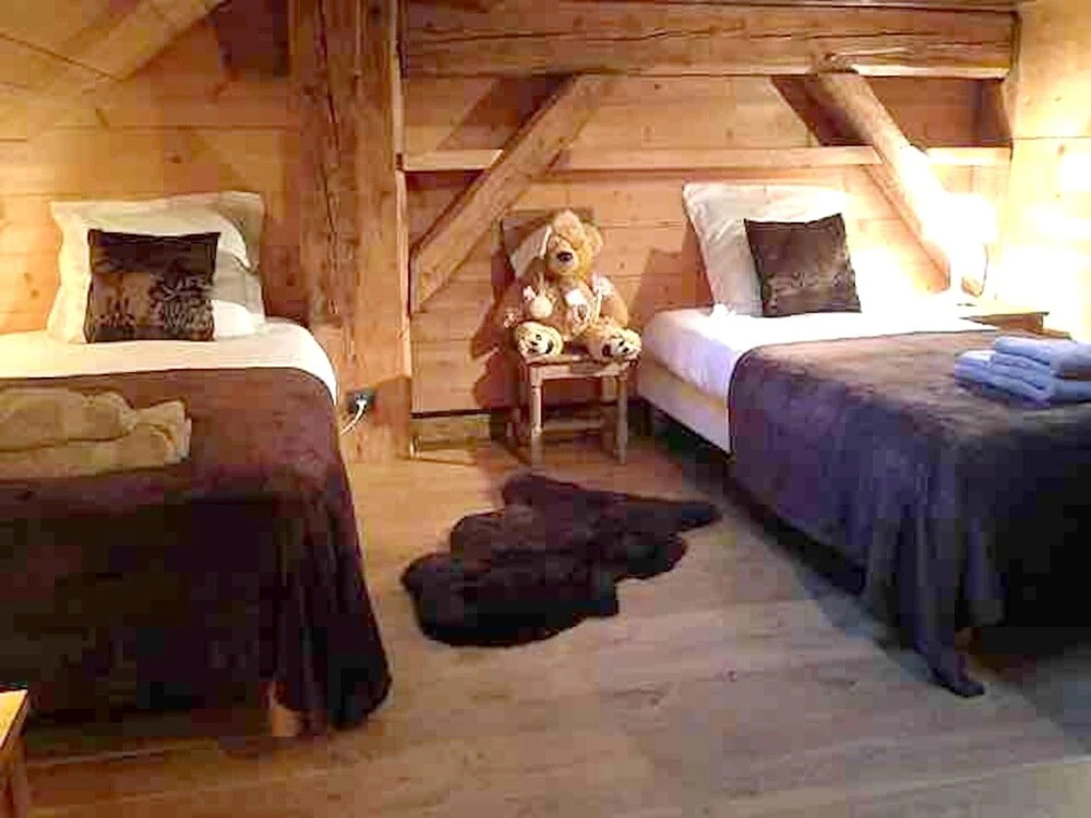 Apartment with 5 Bedrooms in Montriond, with Wonderful Mountain View, Furnished Garden And Wifi - 7 Km From the Slopes