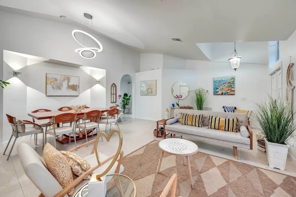 Modern Naples Oasis w/ Saltwater Pool & Jacuzzi!